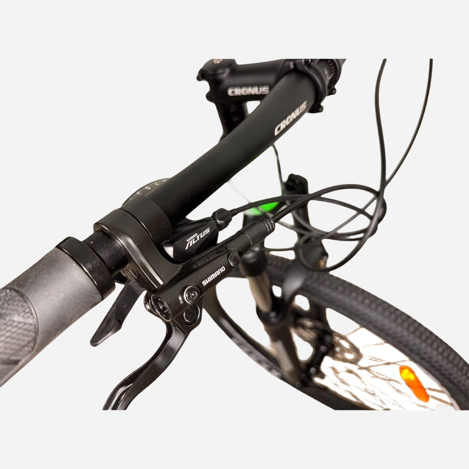 Манетка Shimano Altus та гідравлічне гальмо Shimano, кермо Cronus Hurricane 17"