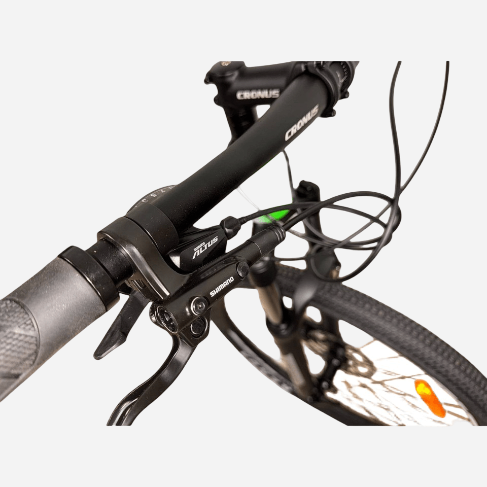 Манетка Shimano Altus та гідравлічне гальмо Shimano, кермо Cronus Hurricane 17"