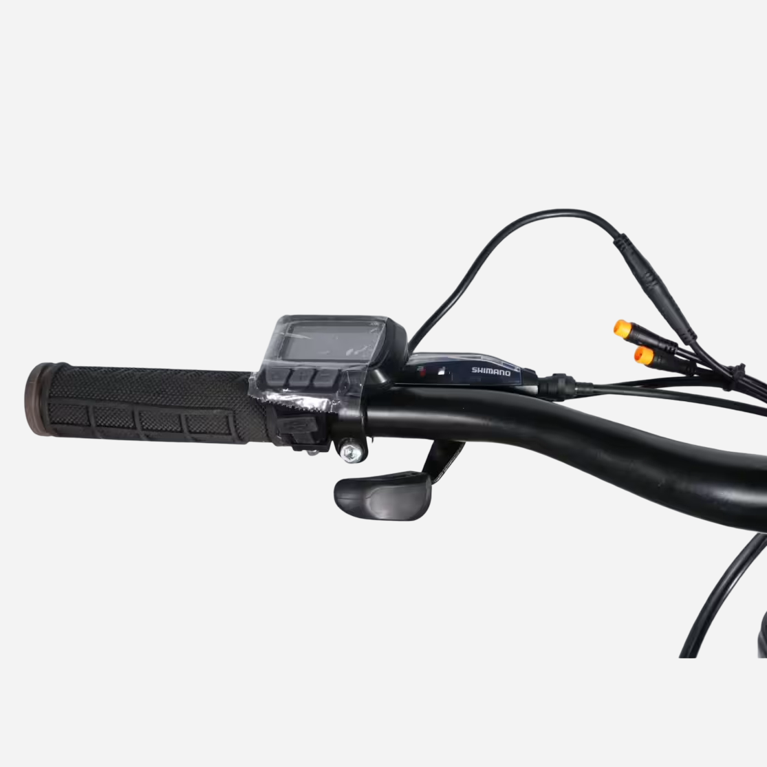 Ліва рукоятка керма Formula eALPINA — грипс JUNTAI, манетка SHIMANO ST-EF500, дисплей електроприводу, гальмівна ручка