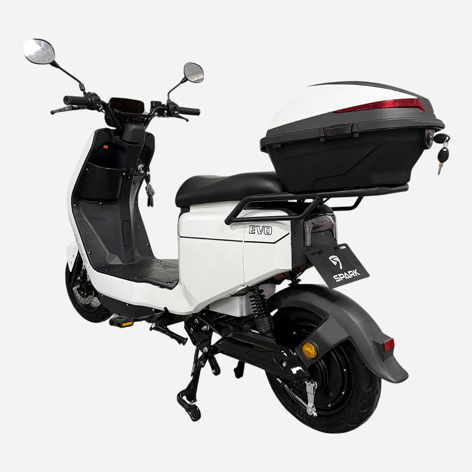 Електровелосипед SPARK EVO — задній кут, знімний кофр на ключ, стоп-сигнал, логотип EVO