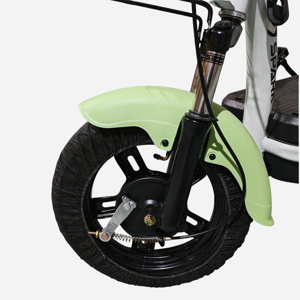 Електровелосипед SPARK COMPACT 14" 400 Вт зелений — вилка і крило крупним планом