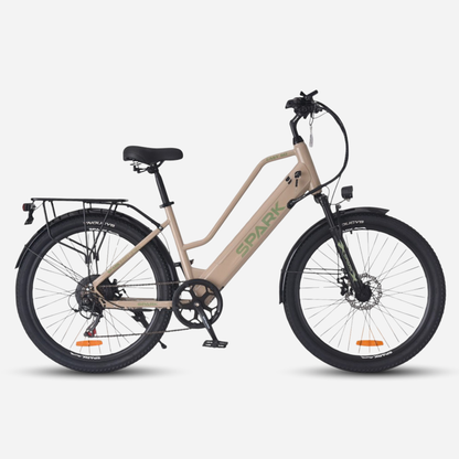 Електровелосипед Spark E-CITY EASY GO 26" сталева рама 17" — вигляд збоку справа, колір бежевий матовий, з багажником та крилами
