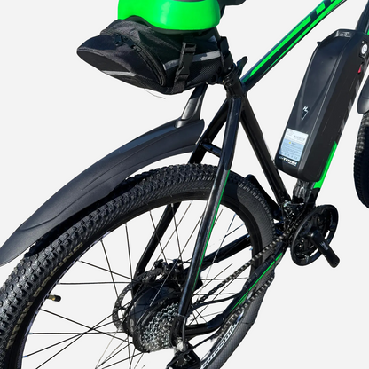 Titan FOX 29" — акумулятор 48V/13Ah на рамі та заднє колесо з крилом