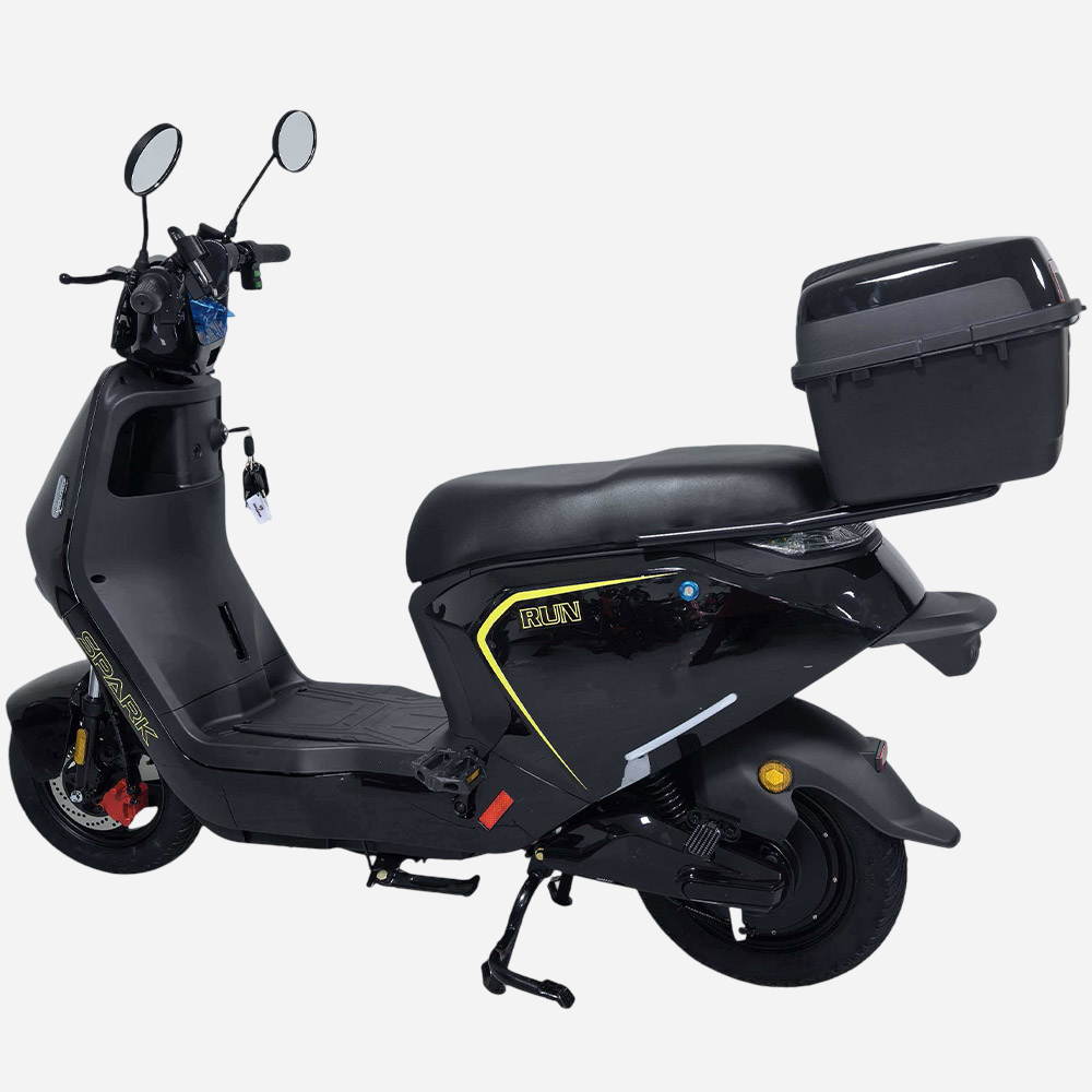SPARK RUN 14" 1000W чорний, вид збоку зліва, задній кофр та дзеркала