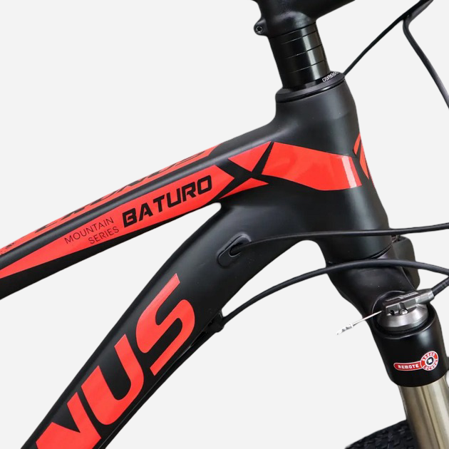 Cronus BATURO 520 — алюмінієва рама Mountain Series з червоним декором