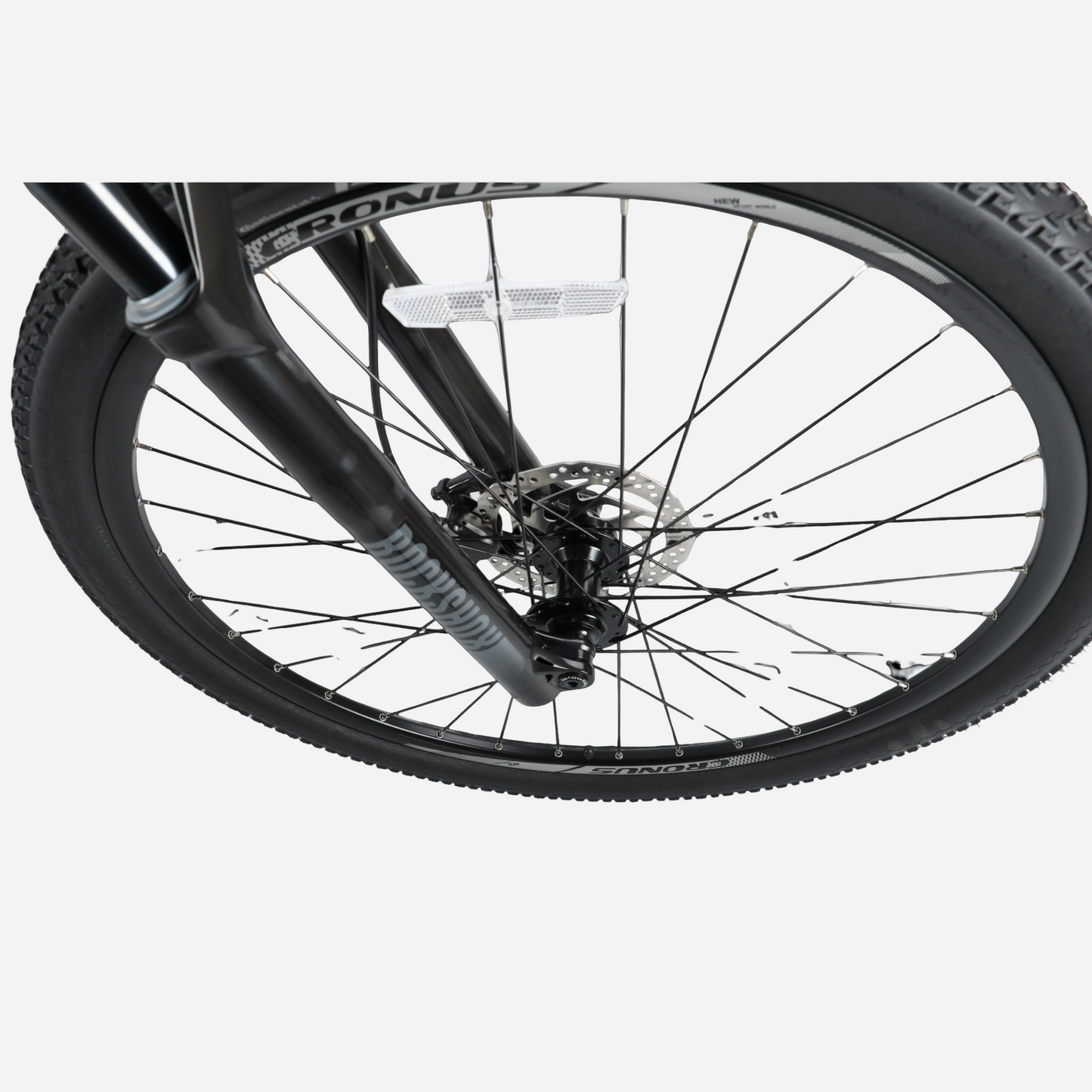 Cronus FANTOM 29" — переднє колесо з вилкою RockShox та дисковим гальмом