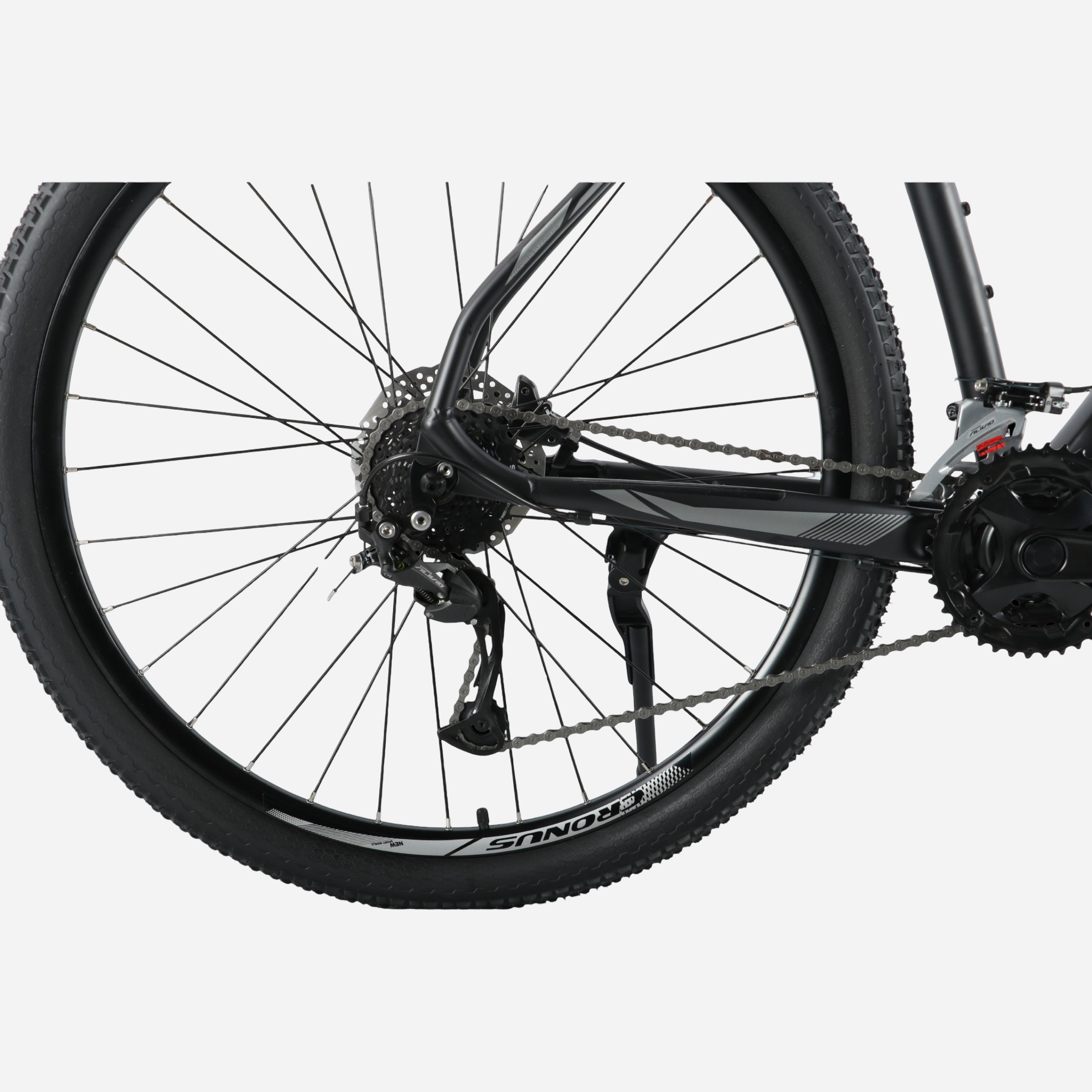 Cronus FANTOM 29" — задній перемикач Shimano та касета 9 швидкостей