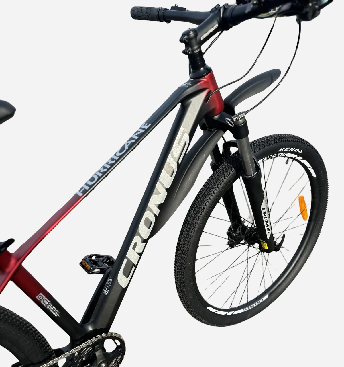 Передня вилка з LockOut та дискове гальмо Shimano MT200 Cronus Hurricane