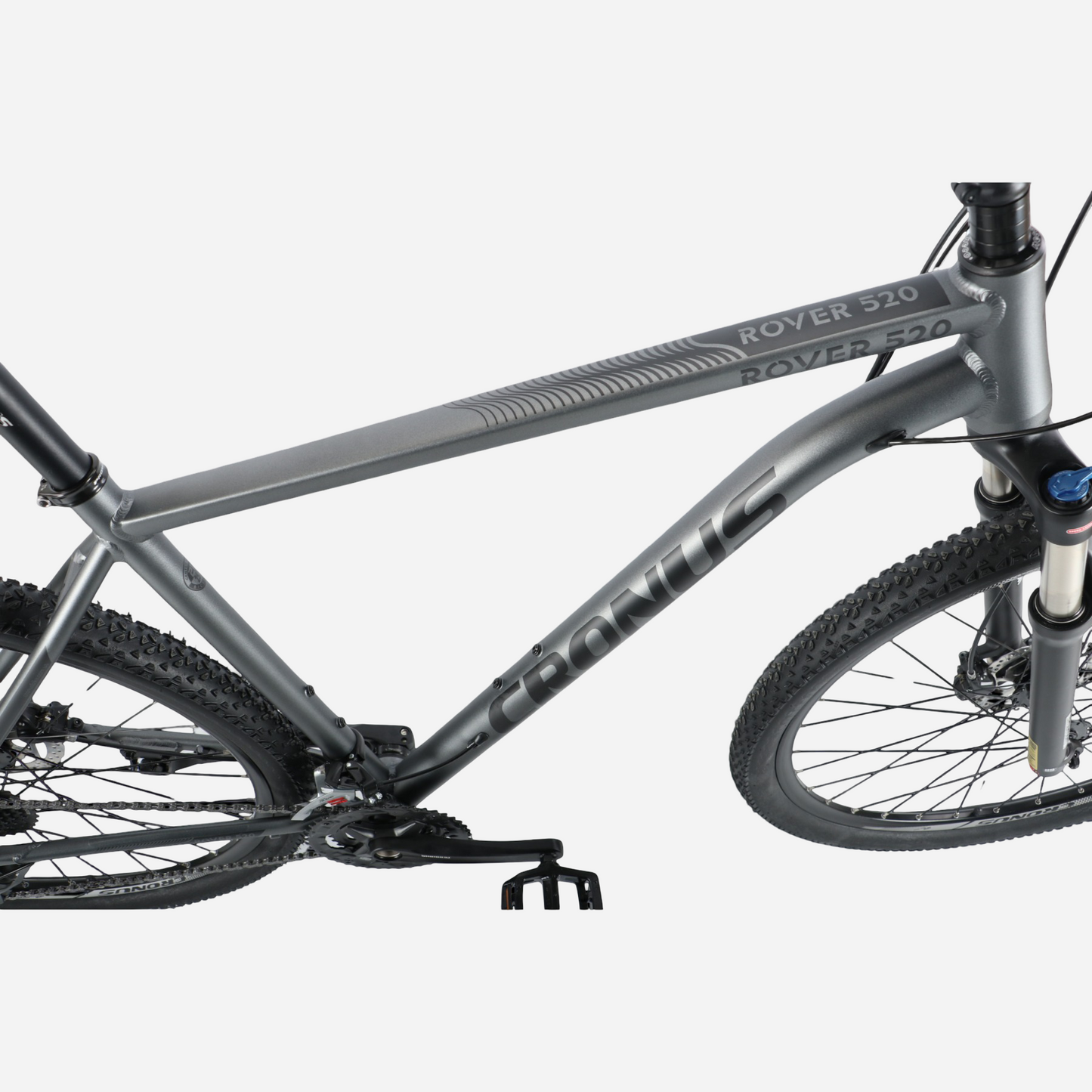 Cronus ROVER 520 — алюмінієва рама сіра з логотипом та вилка Suntour XCR32