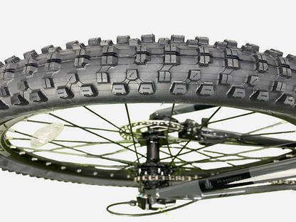 Cronus Ultimatum 27.5" — широка покришка SCHWALBE 27.5x2.25 з агресивним протектором та дисковий ротор
