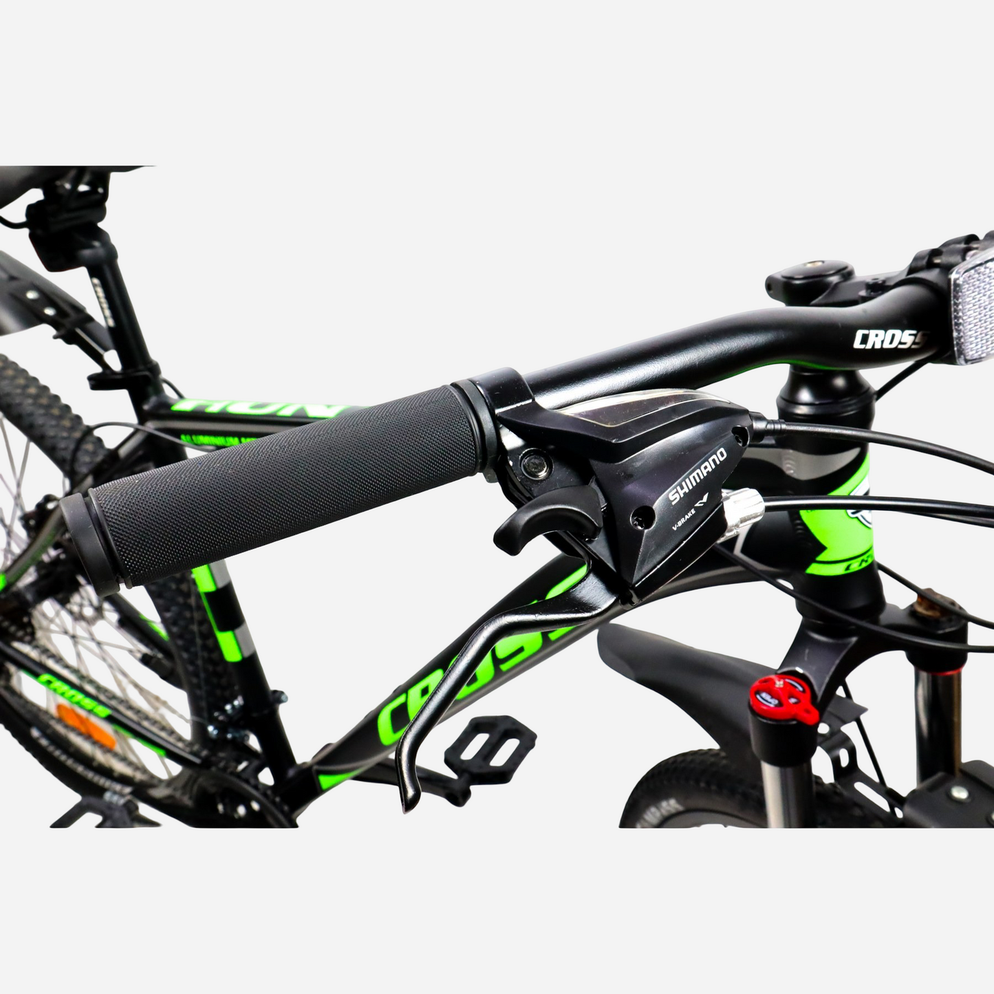 Cross Hunter 29" — кермо Cross, важіль Shimano V-Brake, ергономічні ручки