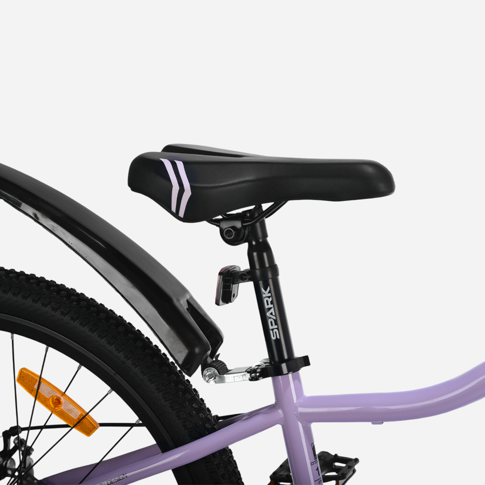  Spark FURY 26" — сідло Spark з білими смугами та підсідельний штир з швидким затискачем