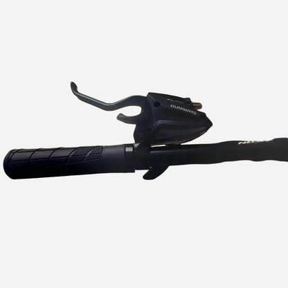 Ліва манетка-перемикач Shimano на кермі велосипеда Titan Giant 30.5" — важіль гальма, рифлена ергономічна ручка, алюмінієвий руль