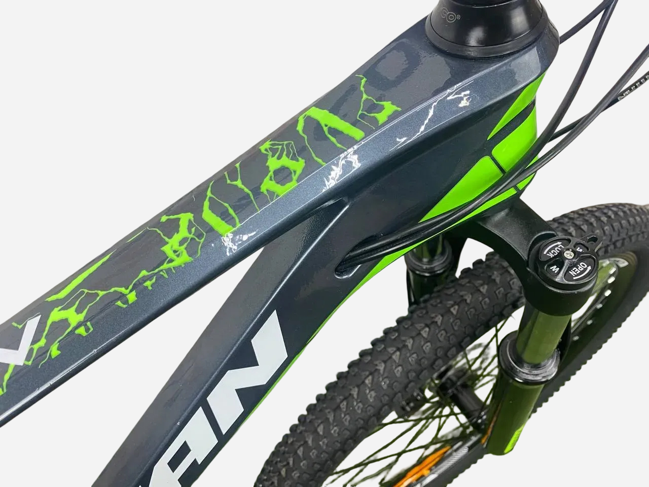 Гірський велосипед Titan Shadow 26" магнієва рама Shimano 15.5"