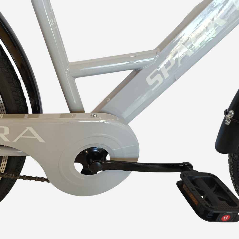 SPARK CITY LIRA 26" — захисний кожух каретки LIRA, ланцюговий привід та пластикова педаль