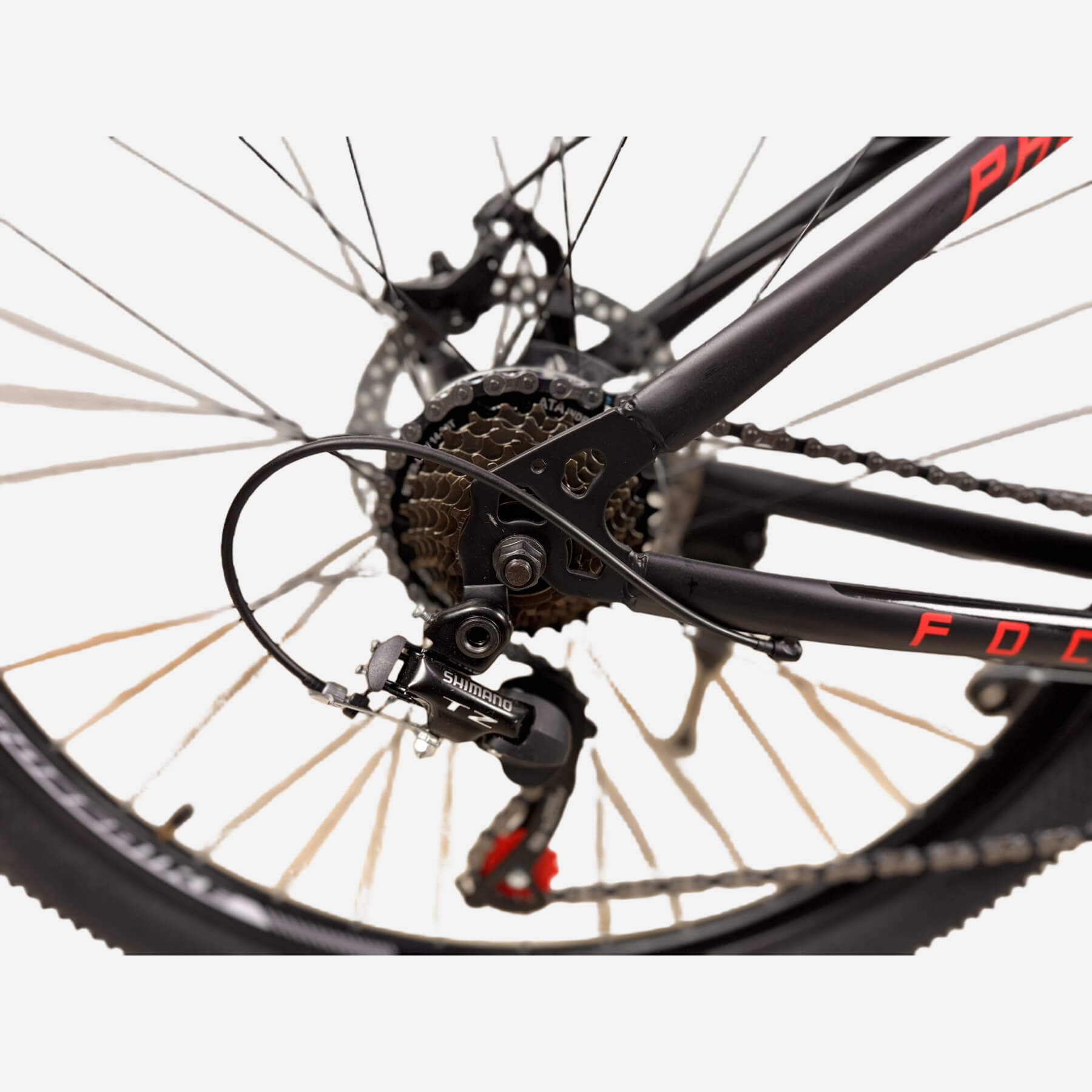 Cross Focus 27.5" — задній перемикач Shimano TZ, касета і дискове гальмо